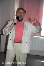 Písničky a povídání s Janem Vodňanským