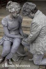 * Z DĚNÍ VE MĚSTĚ