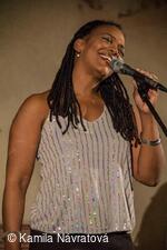 * Z DĚNÍ VE MĚSTĚ